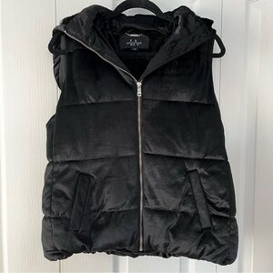 LA Coalition Women Faux Fur Lined Black Removable Hood Trendy Vest Size L